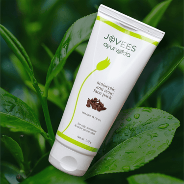 Ájurvédská maska proti akné – Tea Tree & hřebíčkový olej